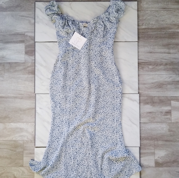 NWT Hello Molly New Heiress Floral Midi Dress Blue